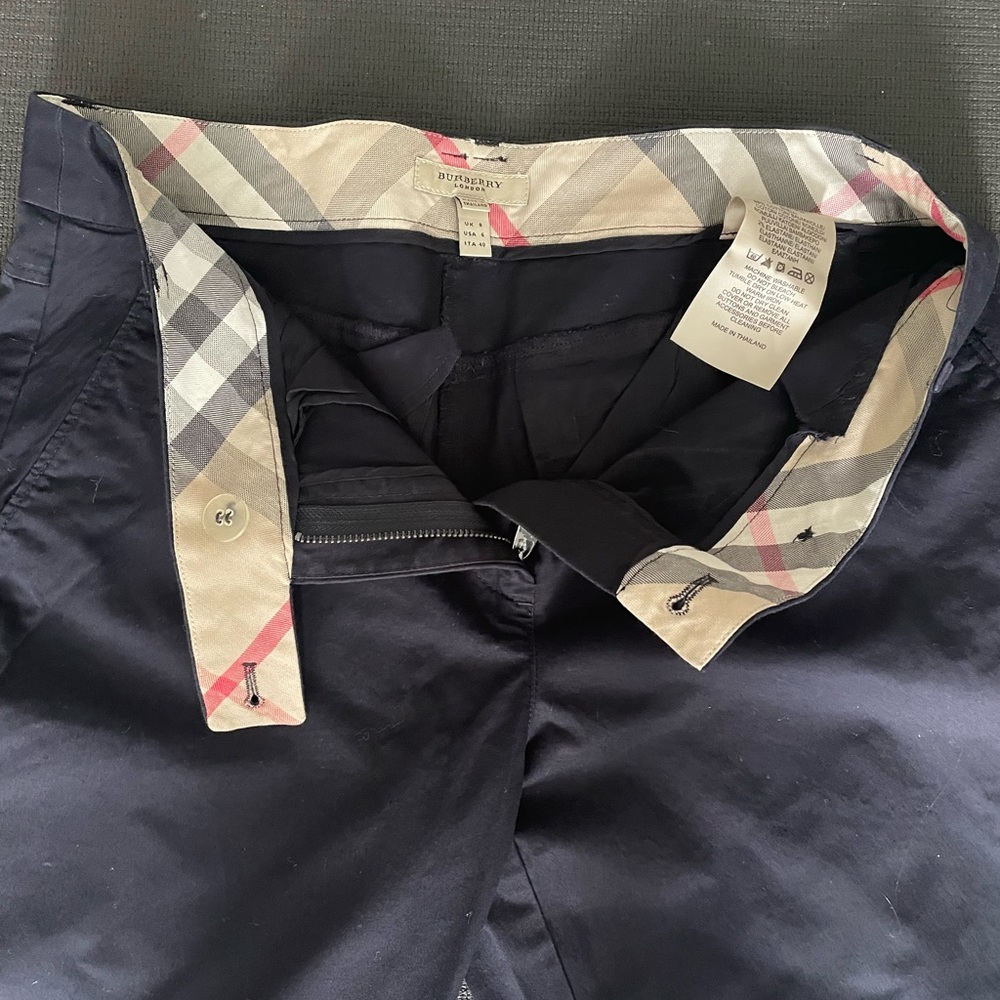 Burberry, London pants and jacket outfit size 6 American USA
